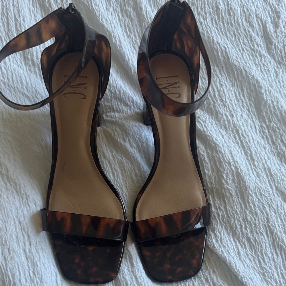 Women's Tortoise Shell Heels